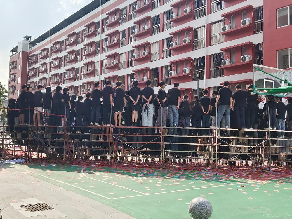 0c90b045b0b5fcbac2a16f74208a8a18