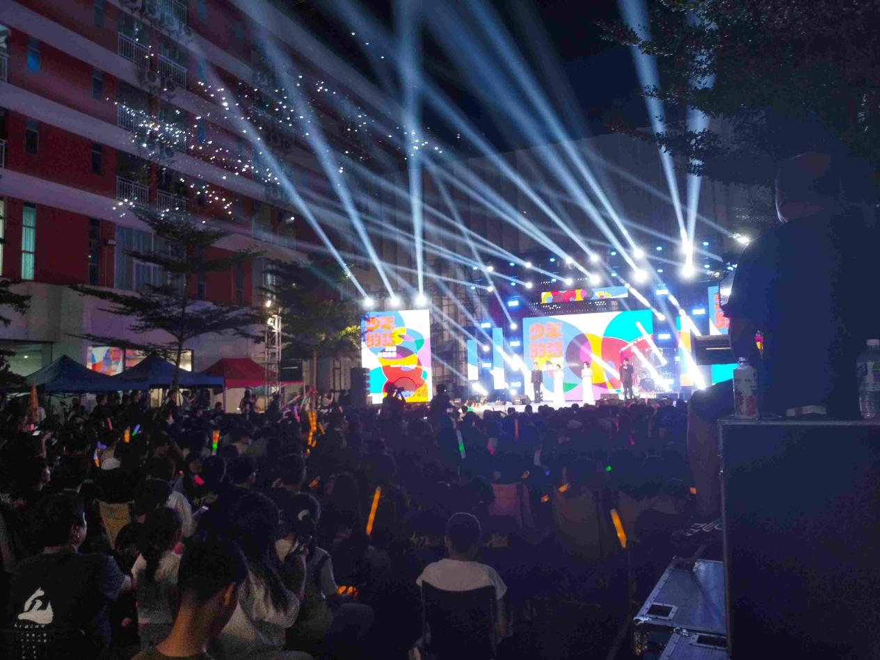 2025120309244143 黄师中高考学校 3