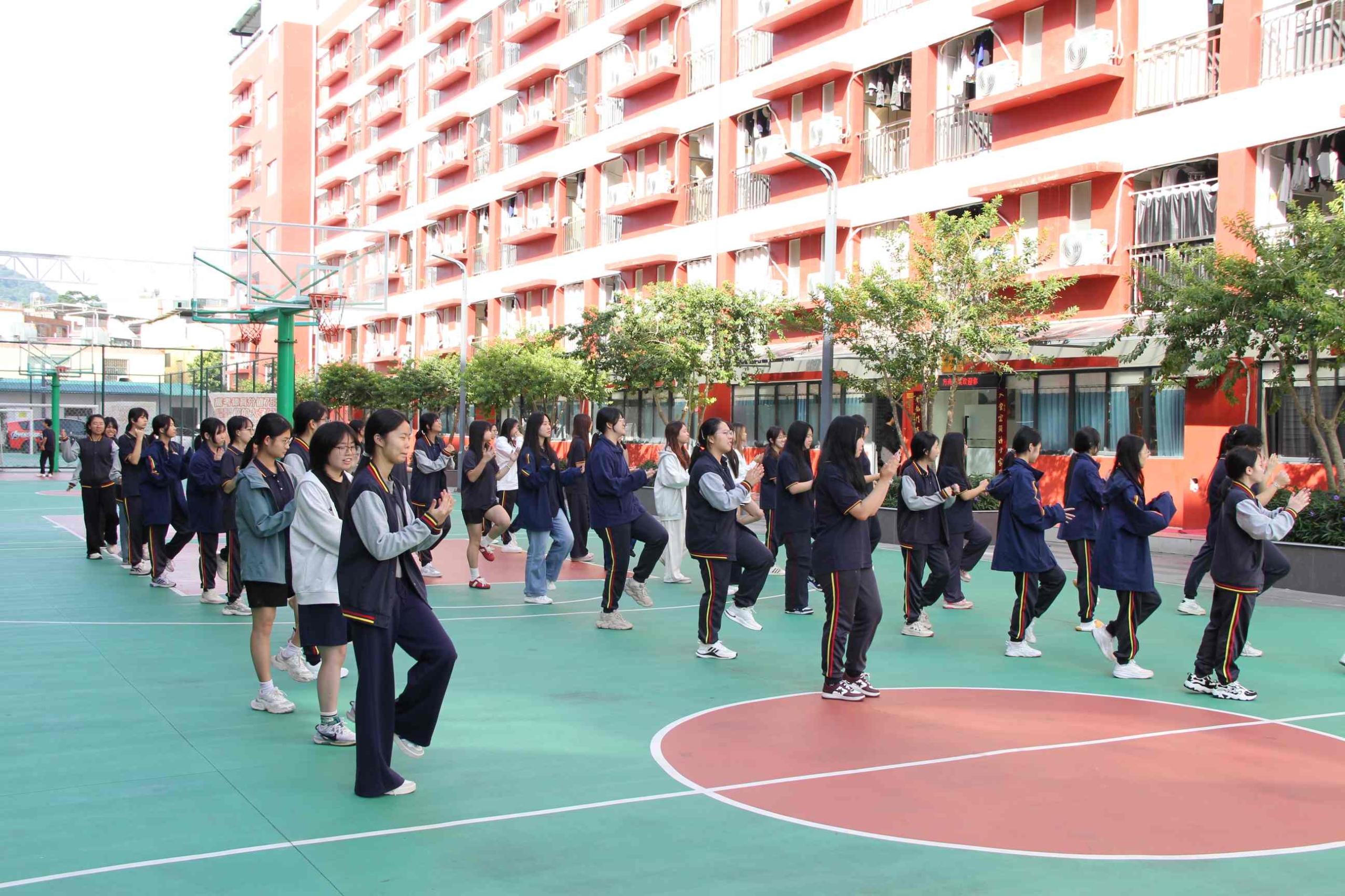 2025120309411412 黄师中高考学校 IMG 8492